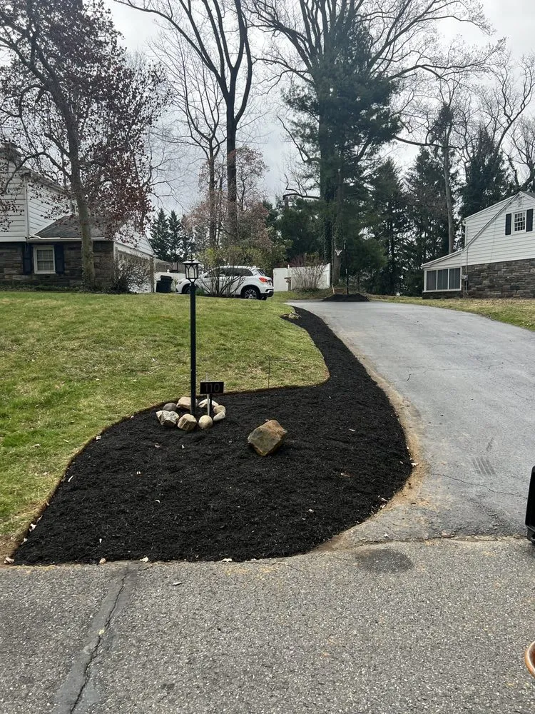 Reliable lawn care service for year-round maintenance across Clifton Heights, PA - JDI Landscaping