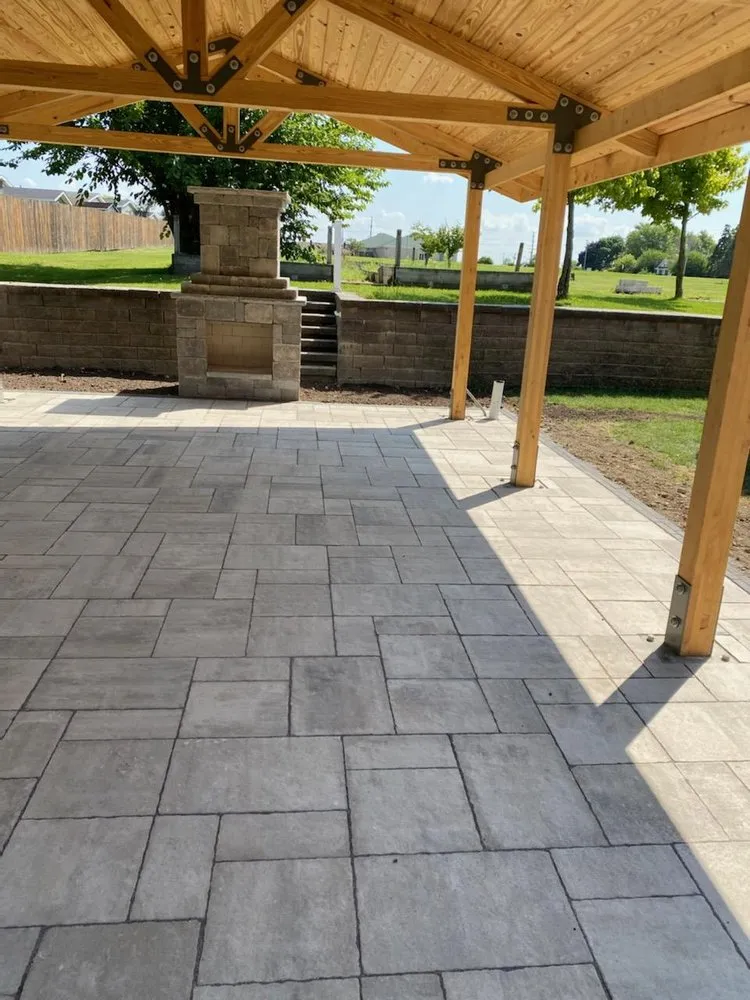 Local yard maintenance experts serving West Dundee, IL - JDK Services