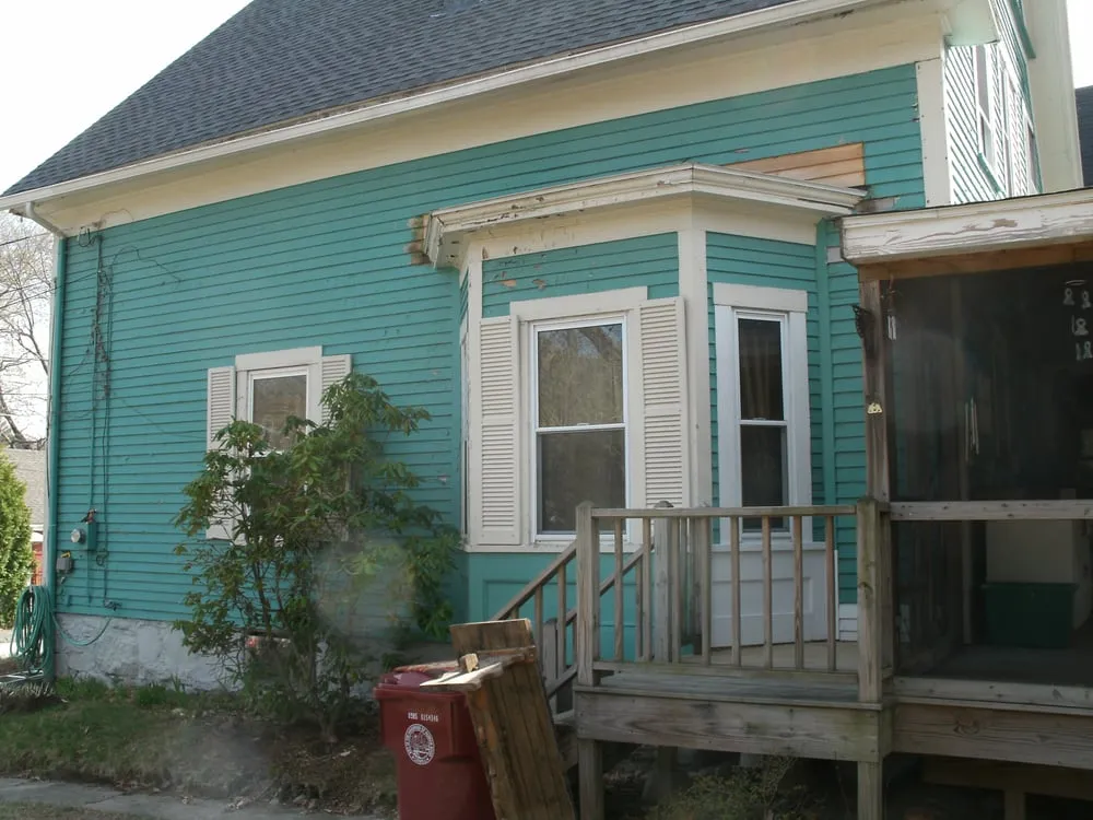 Custom yard maintenance with custom design in Hudson, NH by JDL Incorporated