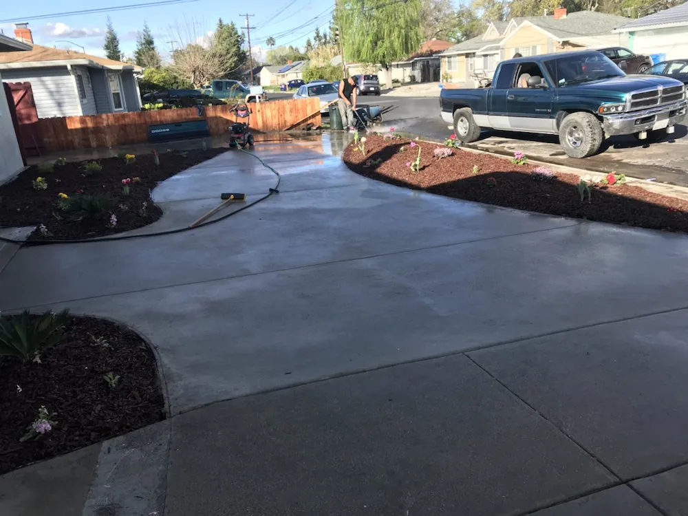 Affordable lawn mowing service for homes across Concord, CA - JDN Contractors