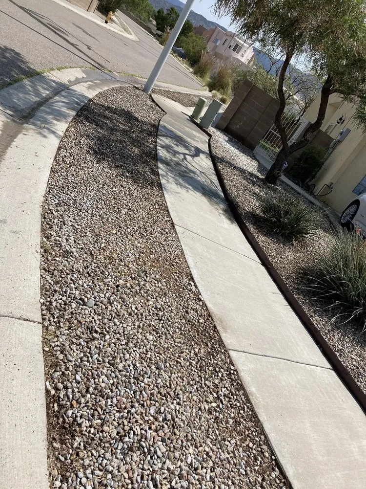 Expert garden landscaping in Albuquerque, NM - J&D'S Construction
