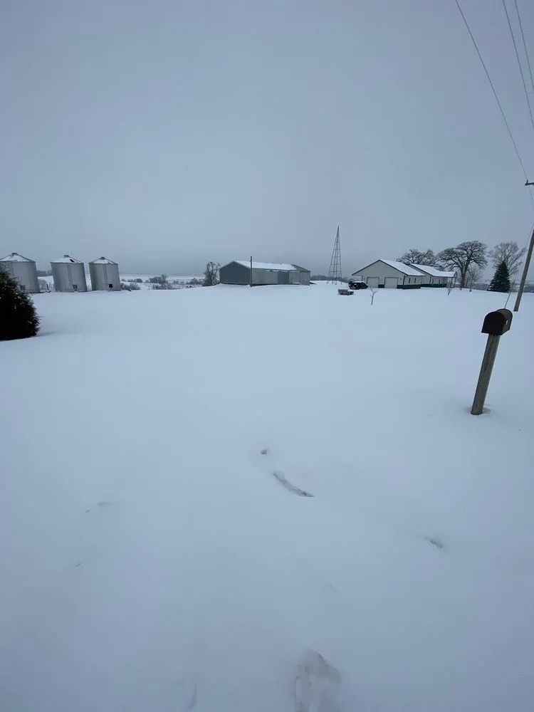 Custom yard cleanup service in Ely, IA - JD'S Family Lawn Care & Snow Removal Services