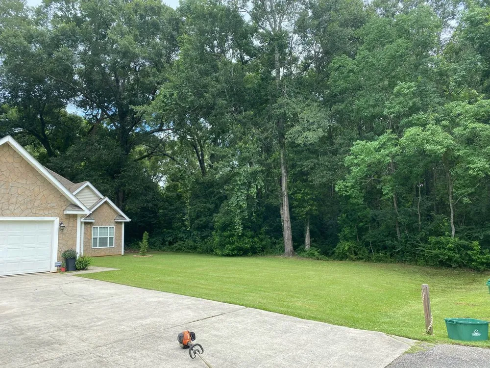 Trusted lawn mowing service experts serving Picayune, MS - JD'S Lawn Care Service