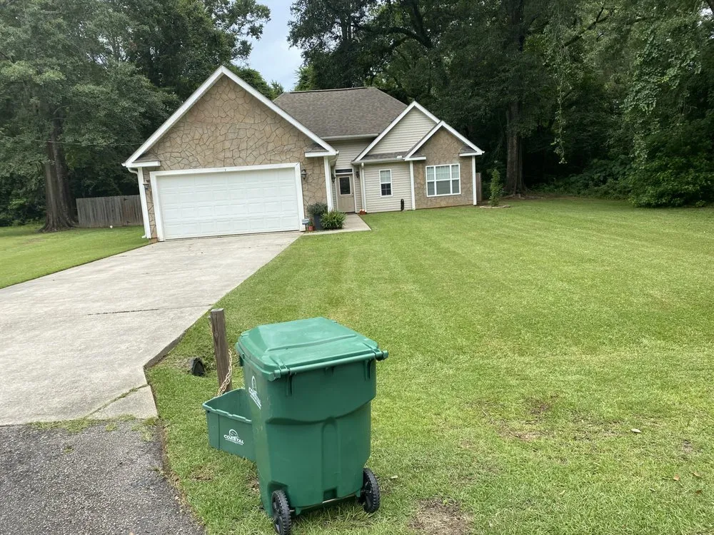 Professional yard maintenance in Picayune, MS - JD'S Lawn Care Service