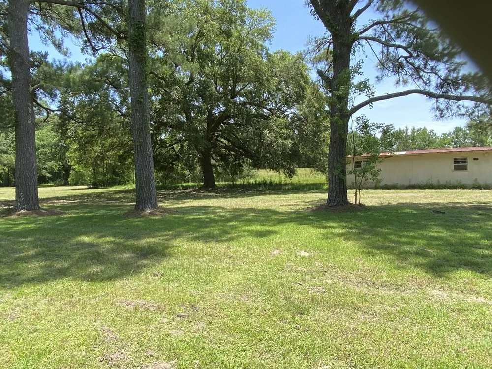 Reliable lawn mowing service in Picayune, MS - JD'S Lawn Care Service