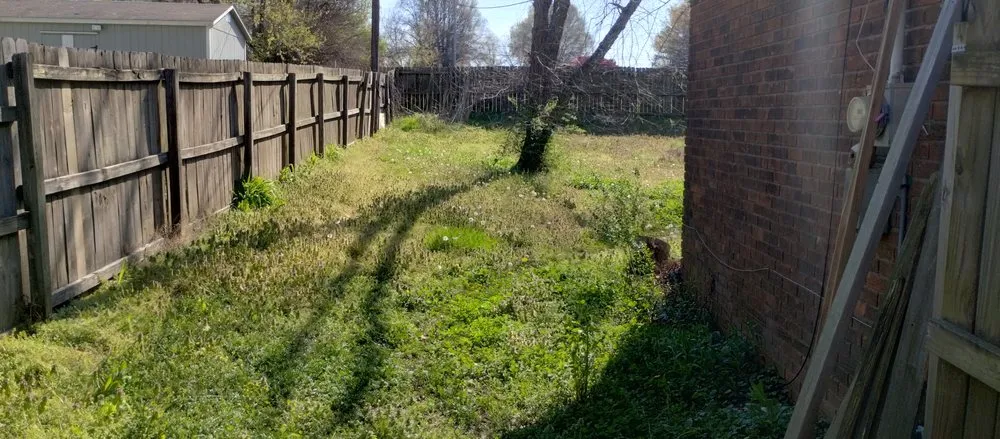 Custom yard maintenance for beautiful yards across Dyersburg, TN - JDS Lawn Care Services