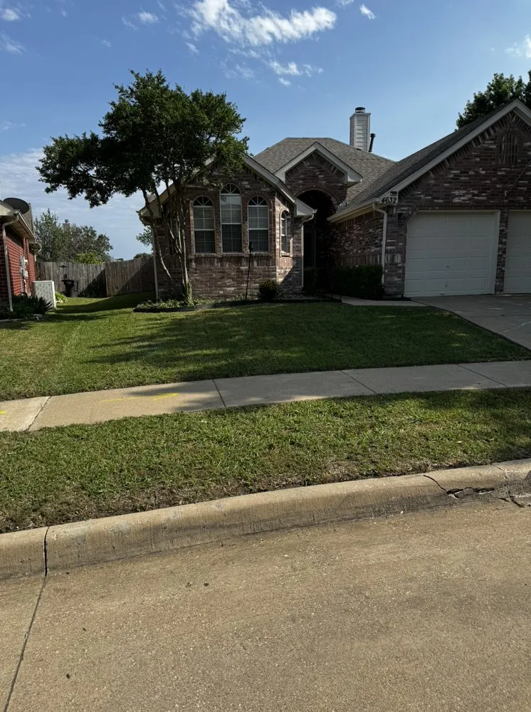 Custom yard cleanup service for beautiful yards in Hurst, TX by JD’S LAWN CUTS