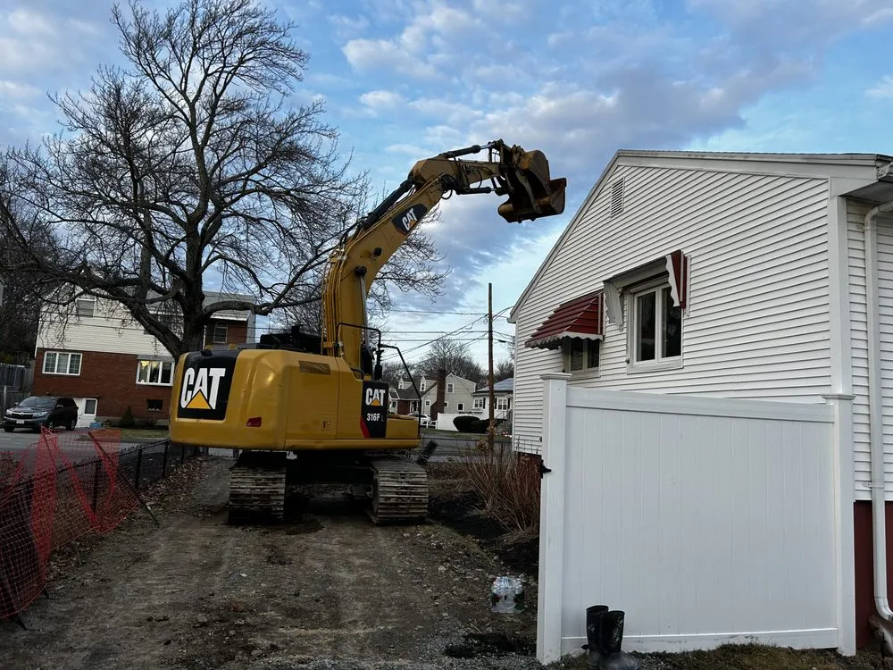 Reliable yard maintenance for year-round maintenance across Danvers, MA - Jdw Services