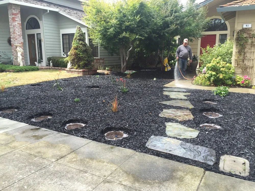 Affordable yard maintenance for outdoor upgrades across San Leandro, CA - J&E Gardening And Landscaping