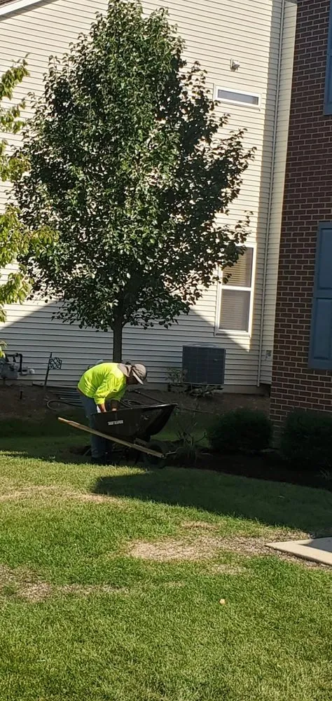 Reliable yard cleanup service for homes across Aurora, IL - J&E Hardscaping
