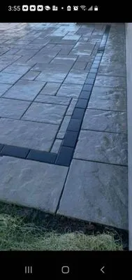 J&E Hardscaping Logo