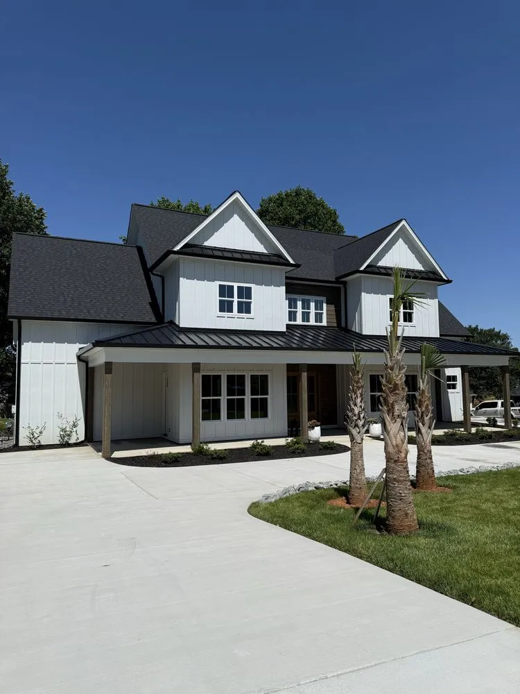 Top-rated garden landscaping in Mooresville, NC by JE Improvements