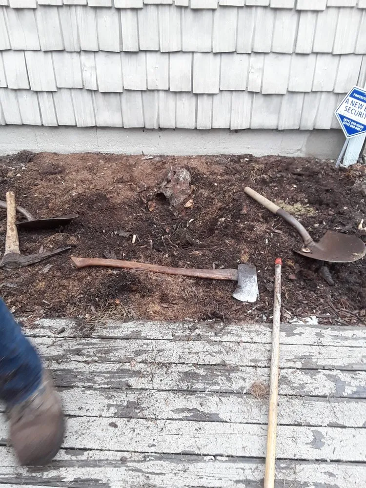 Custom yard cleanup service in Port Crane, NY - J&E landscaping and lawn care