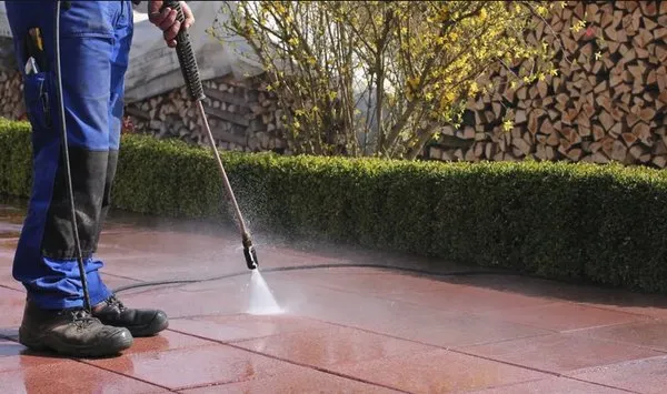 J&E landscaping and lawn care