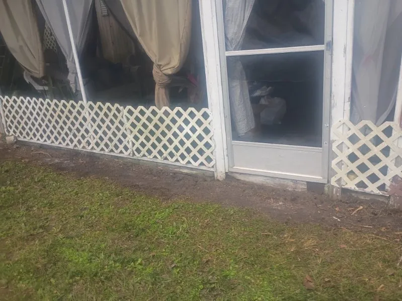 Top-rated landscaping services experts serving Geneva, FL - J&E Landscaping Solution and Bounce Houses