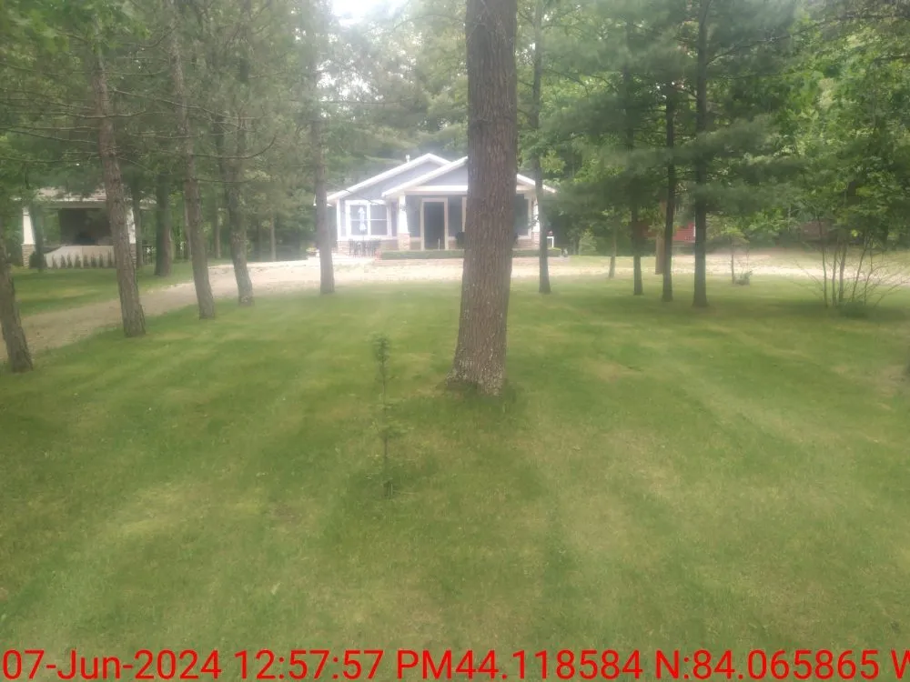 Professional garden landscaping in Turner, MI - J&E Landscaping