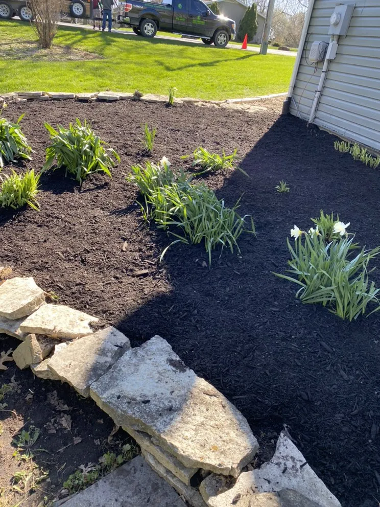 Professional yard maintenance for year-round maintenance across Valparaiso, IN - J.E. Landscaping
