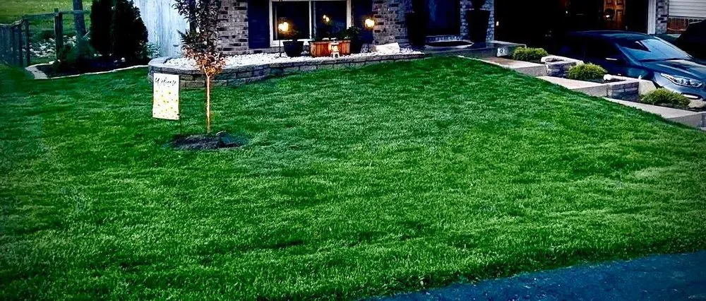 Custom outdoor landscaping in Imperial, MO by JE Lawn