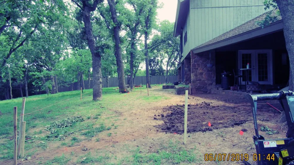 Top-rated yard cleanup service in Oklahoma city, OK by J&E Lawn Landscaping