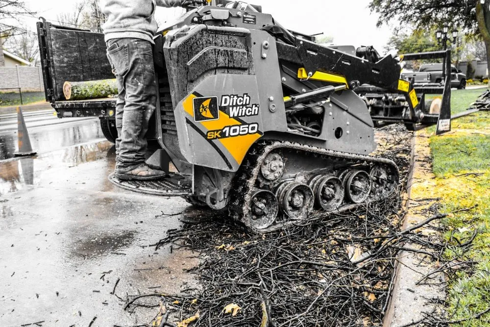 Reliable yard cleanup service near you across Oklahoma city, OK - J&E Lawn Landscaping