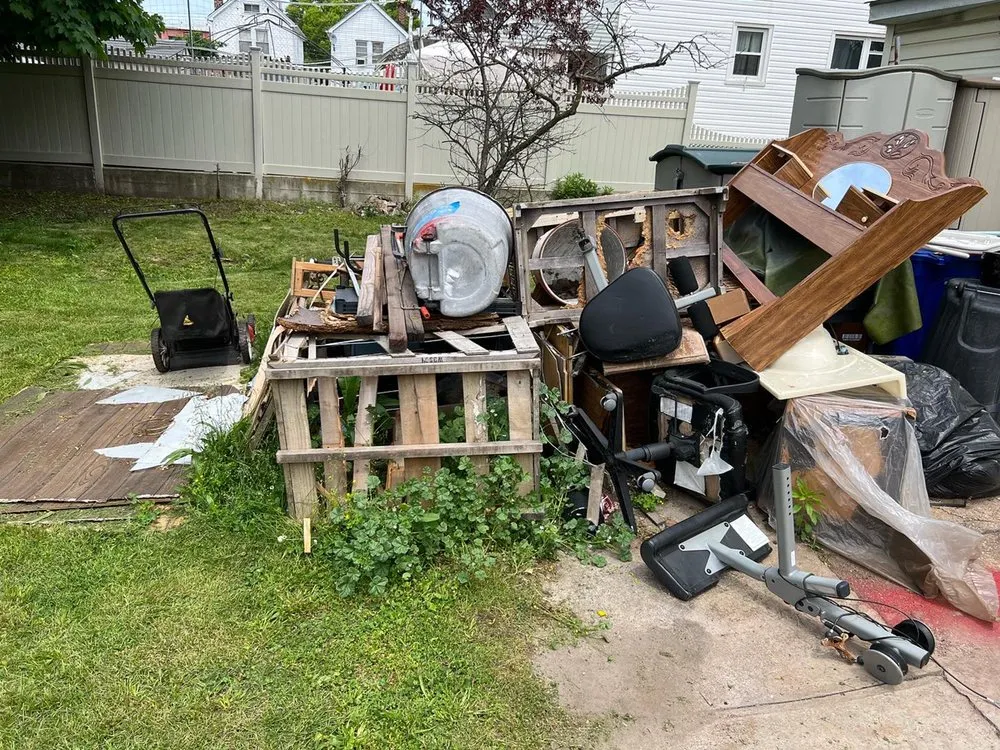 Trusted yard maintenance in Brooklyn, NY - J&E Professional Services