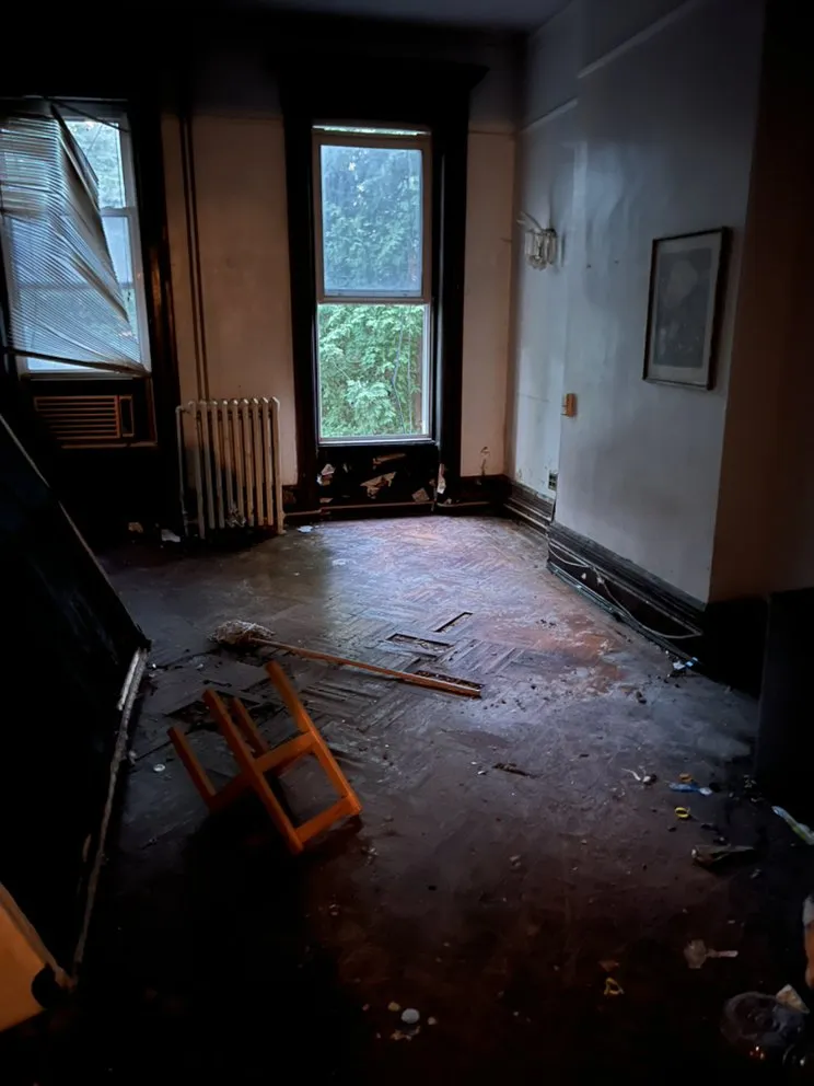 Affordable yard maintenance in Brooklyn, NY by J&E Professional Services