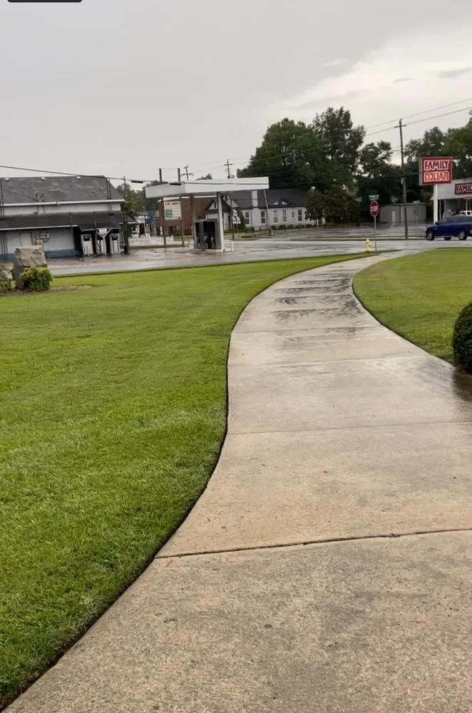 Local landscape installation in Reidsville, GA - JE Southeast Landscaping