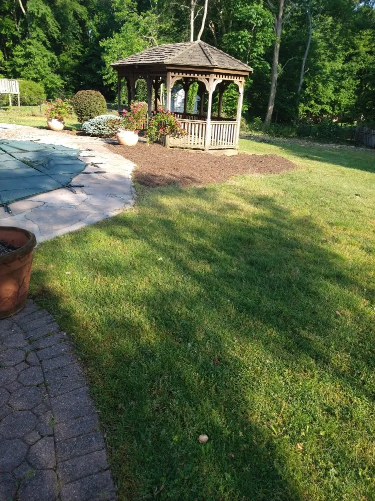 Reliable landscape design in Central Islip, NY by JE Tree & Landcaping Service