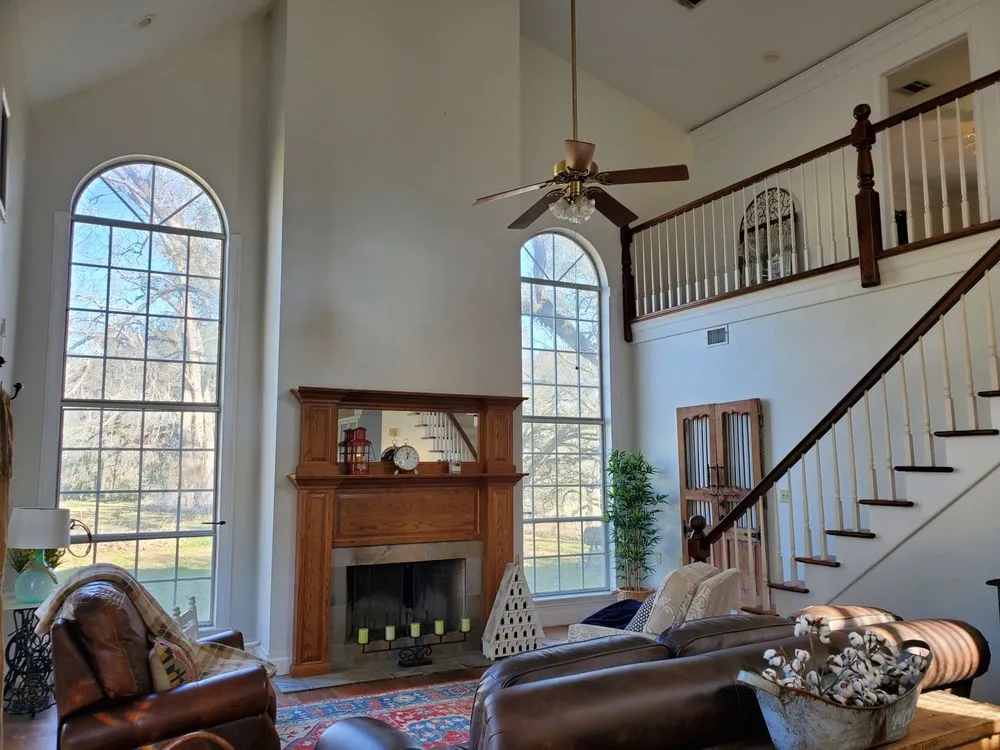 Reliable yard maintenance for year-round maintenance across Carencro, LA - JE Works