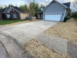 Expert yard maintenance for residential properties across Bowling Green, KY - JEA Lawn Service