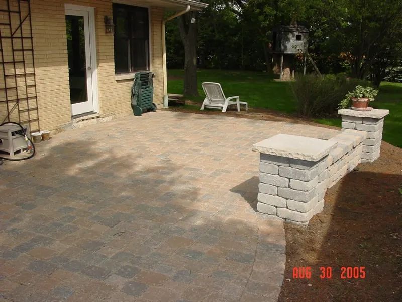 Custom lawn mowing service near you in Gurnee, IL by JEAM Enterprises