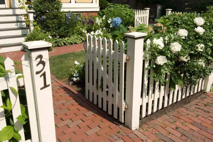 Local landscaping services experts serving Chelsea, MA - Jean Brooks Landscapes