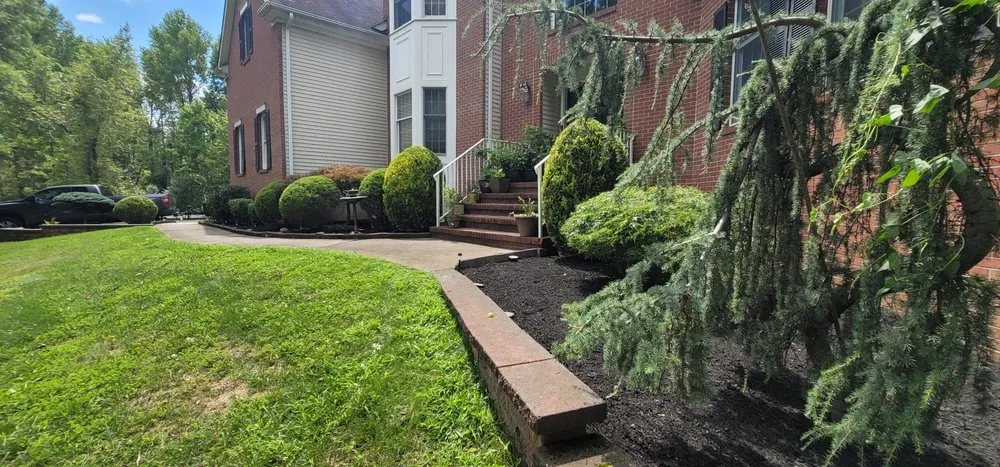 Expert landscape design for homes in trenton, NJ by Jean Carlos Landscaping