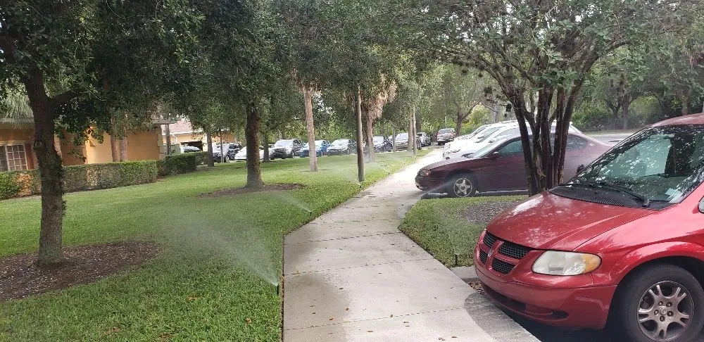 Expert lawn mowing service experts serving Lehigh Acres, FL - Jean Lawn Service And Irrigation Repair