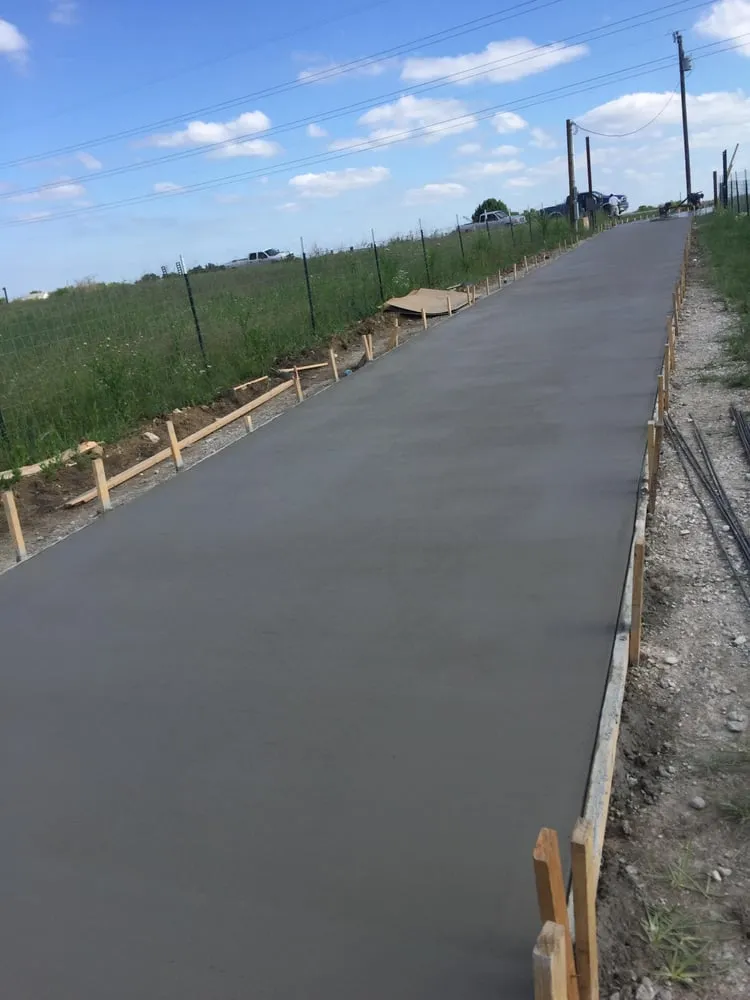 Custom garden landscaping for beautiful yards across Weatherford, TX - JEC Landscapes