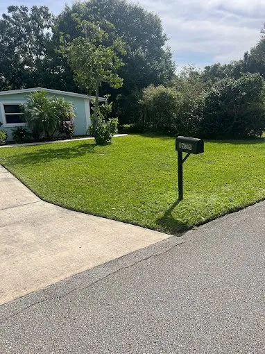 Trusted yard maintenance experts serving Vero Beach, FL - Jefe Lawn & Trash