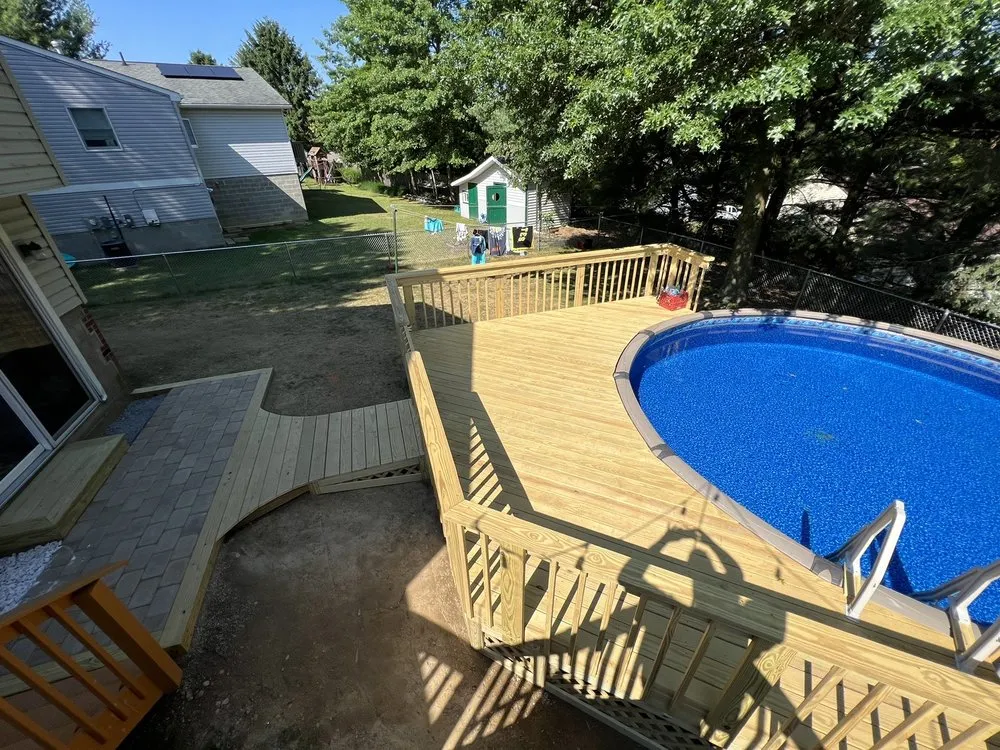 Expert outdoor landscaping experts serving Gibsonia, PA - Jeffrey Paszek Design