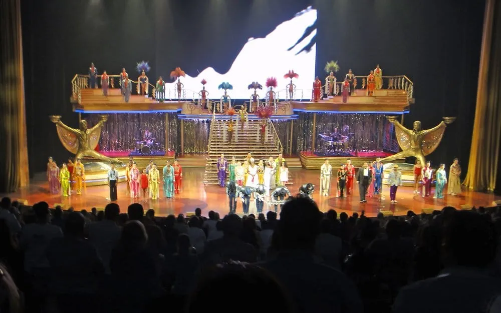 Reliable yard maintenance in Bradenton, FL by Jeffrey's Lawn Service