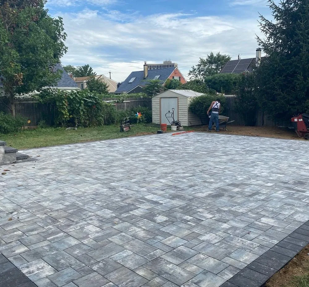 Custom lawn care service in Freeport, NY by Jeffry’s Landscape Construction