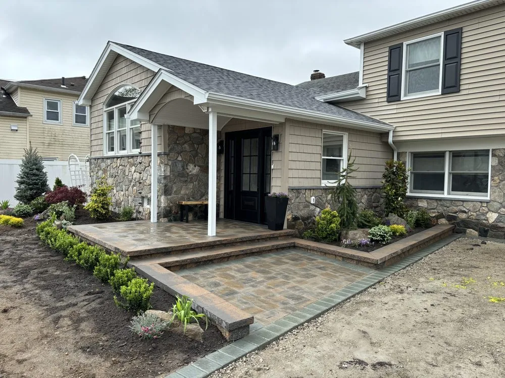 Custom garden landscaping in Freeport, NY by Jeffry’s Landscape Construction