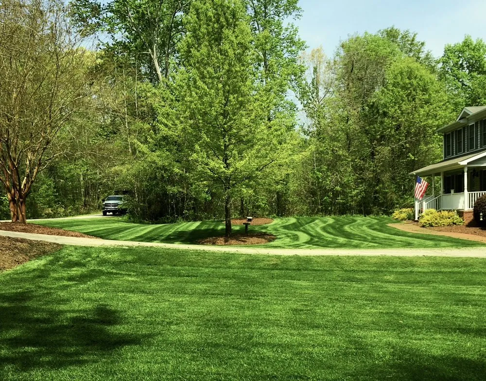 Local lawn care service in Clinton, SC - Jeff’s Lawn & Landscape