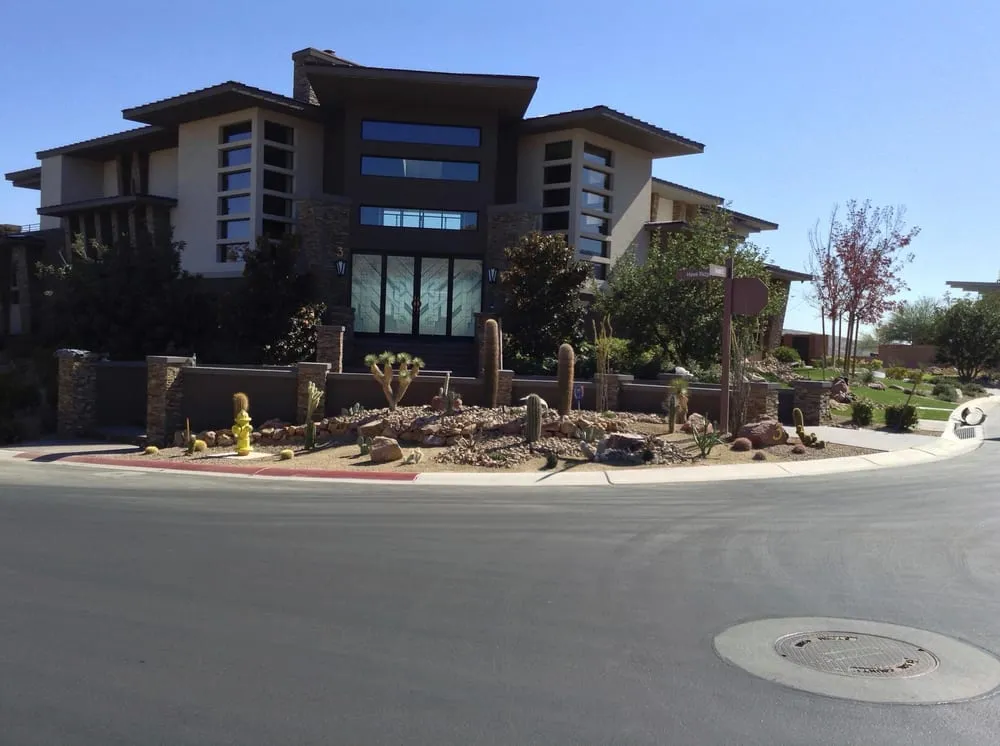 Expert outdoor landscaping in Las Vegas, NV by Jeff's Lawn & Landscaping