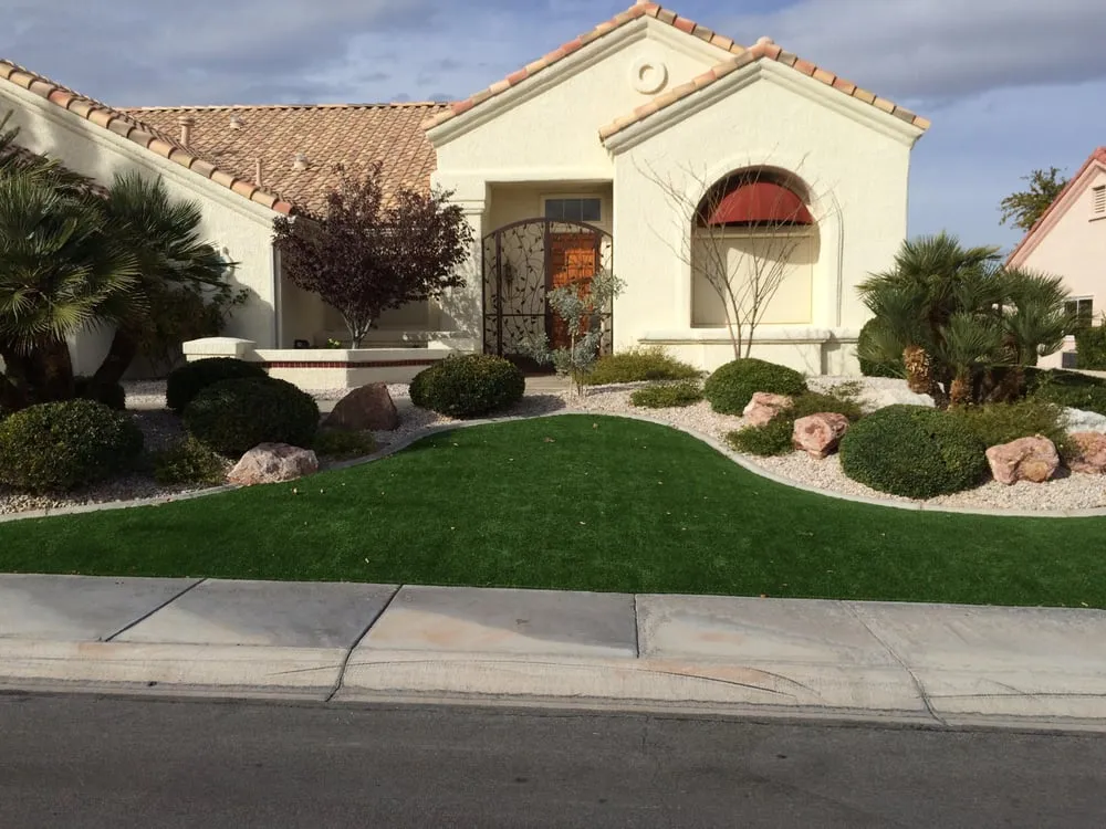 Affordable outdoor landscaping with custom design across Las Vegas, NV - Jeff's Lawn & Landscaping