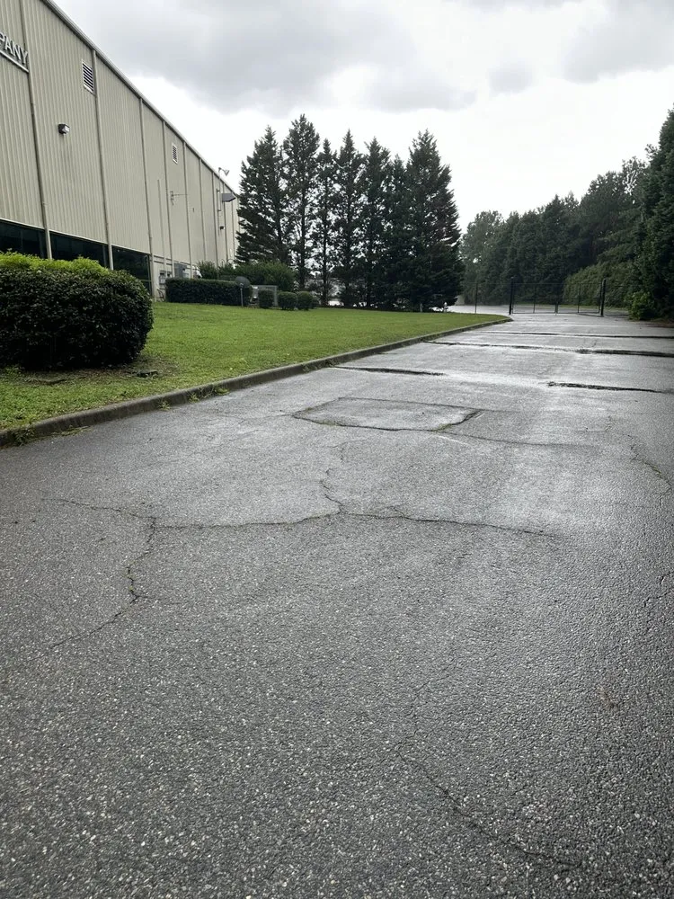 Local landscaping services for year-round maintenance in Charles City, VA by Jeff’s Lawn Care