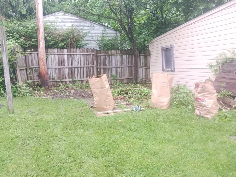 Local outdoor landscaping experts serving Cleveland, OH - Jeff’s Lawn Care