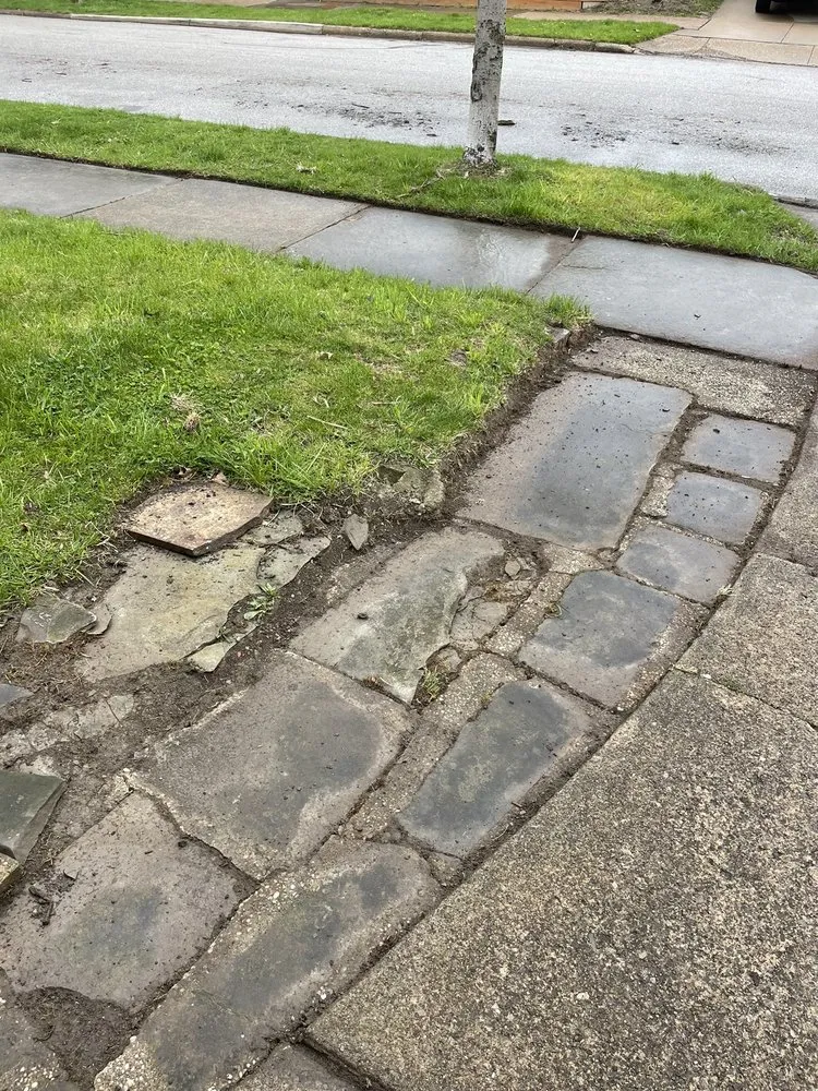 Expert yard maintenance experts serving Cleveland, OH - Jeff’s Lawn Care