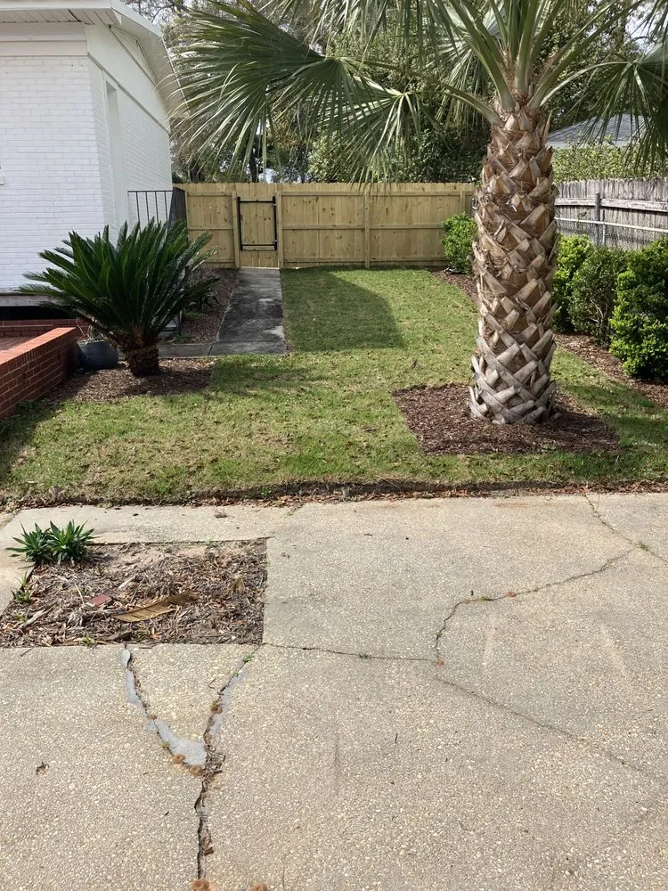 Expert residential landscaping in Pensacola, FL by Jeff’s Lawn Care