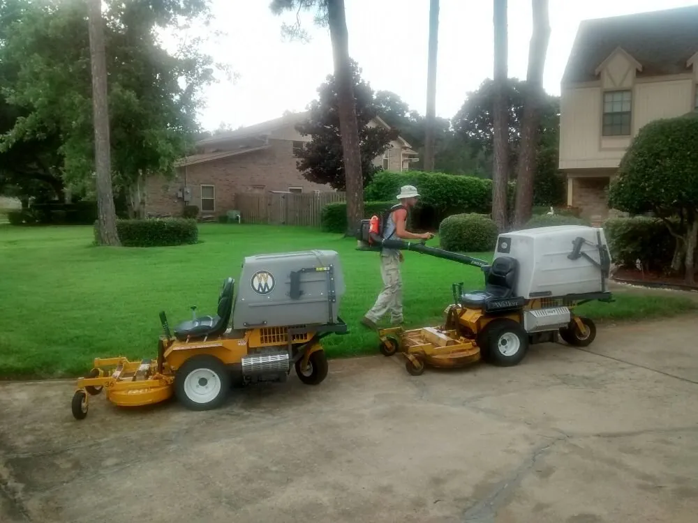 Trusted landscape installation with custom design in Mary Esther, FL by Jeff's Lawn Service