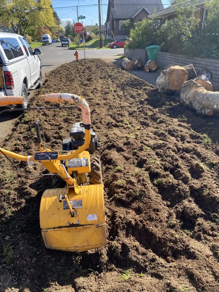 Custom landscape installation experts serving Vancouver, WA - Jeff's Quality Rototilling