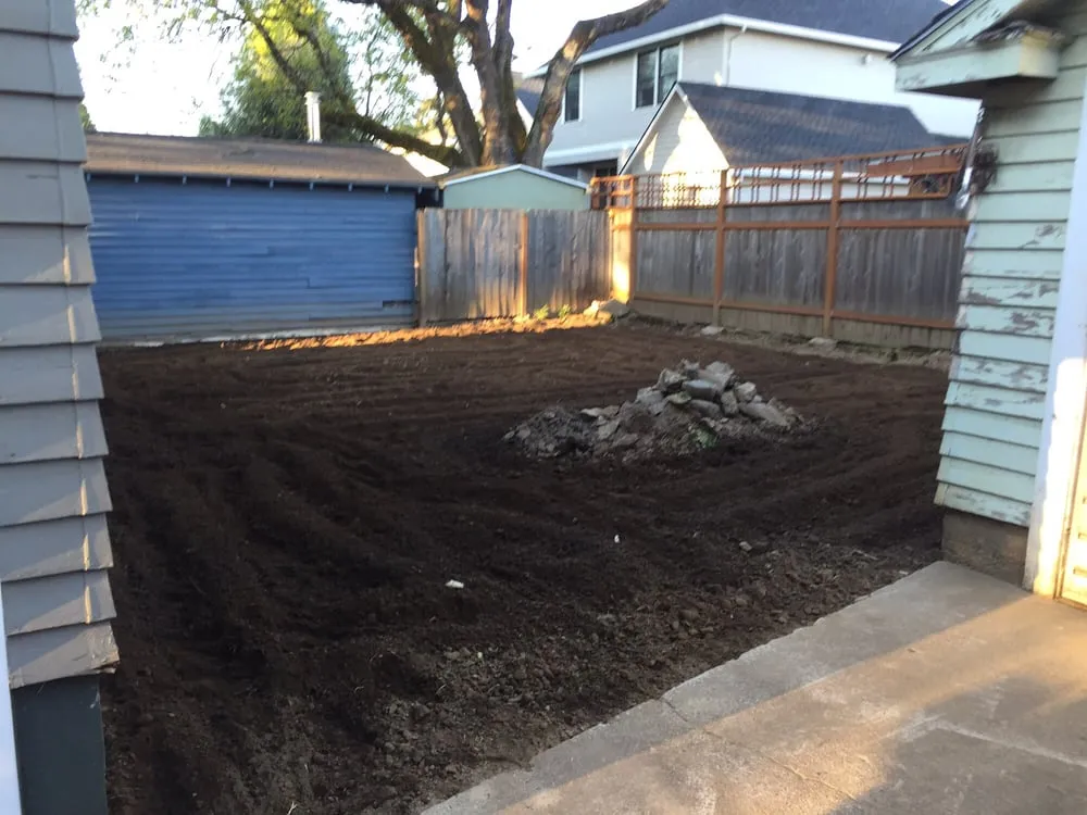 Professional landscape installation in Vancouver, WA by Jeff's Quality Rototilling